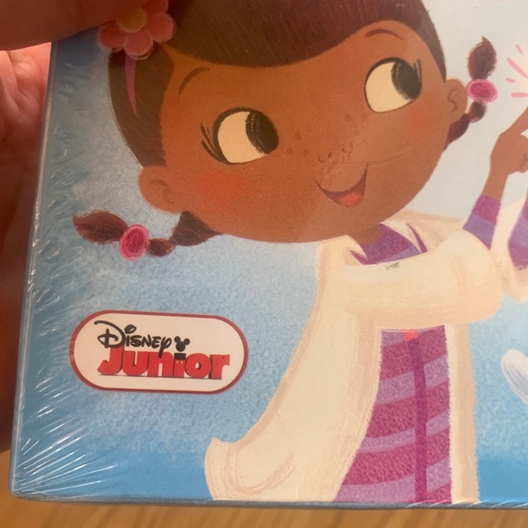 Disney Doc McStuffins Little Golden Book Library Set 5 Book Boxed Set New - Picture 3 of 8